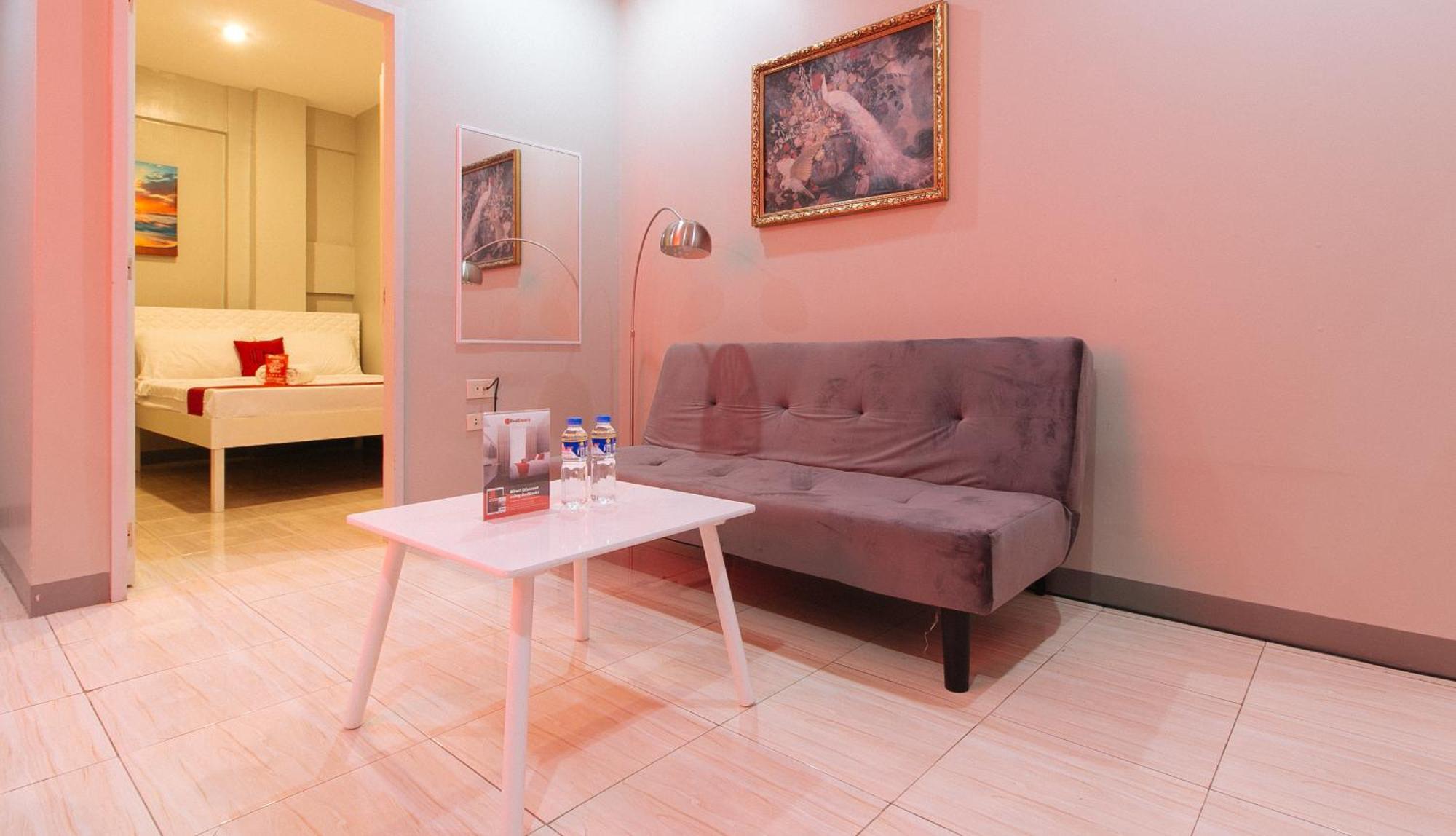 Hotel Reddoorz Near Christ The King Medical Center Las Piñas Exterior foto