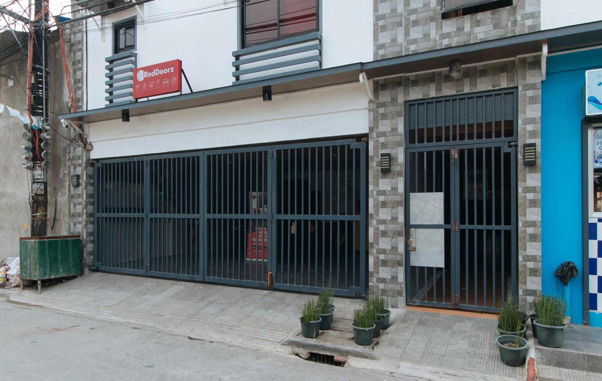 Hotel Reddoorz Near Christ The King Medical Center Las Piñas Exterior foto